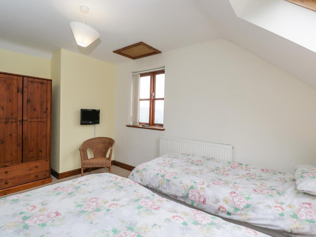 Penrose Cottage Gilwern Bagian luar foto